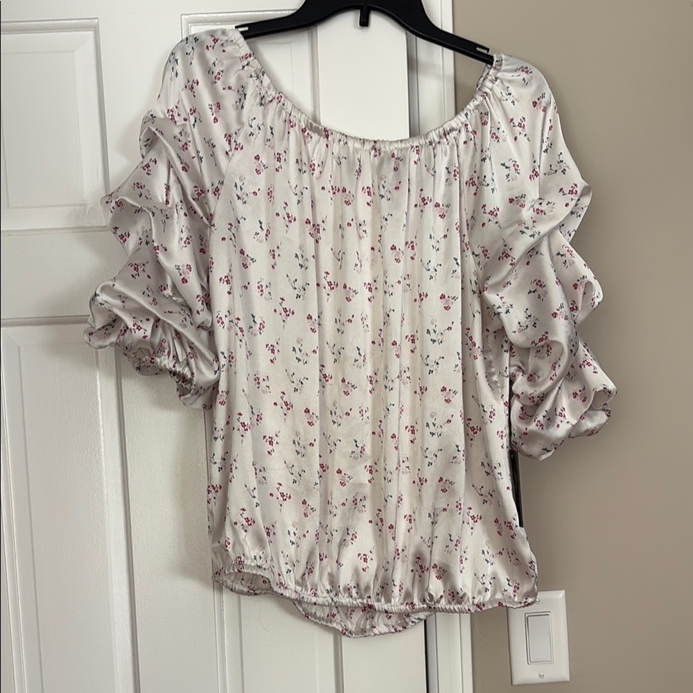 Floral Ruffle Sleeve Women's Top